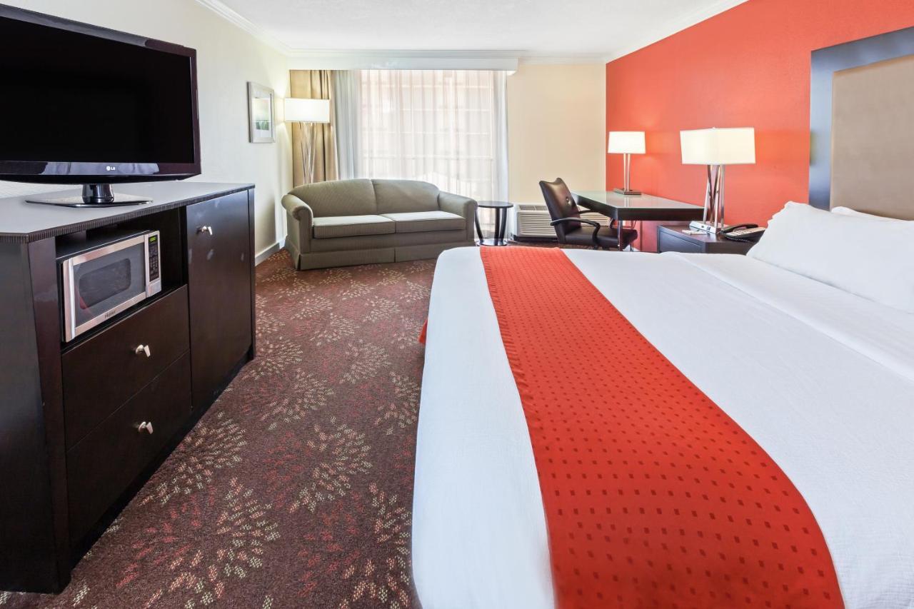Holiday Inn Tyler - Conference Center By Ihg Exteriör bild