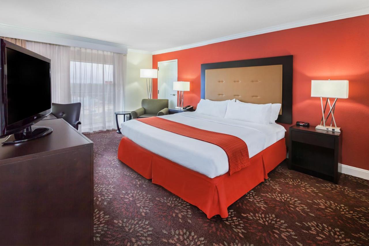 Holiday Inn Tyler - Conference Center By Ihg Exteriör bild
