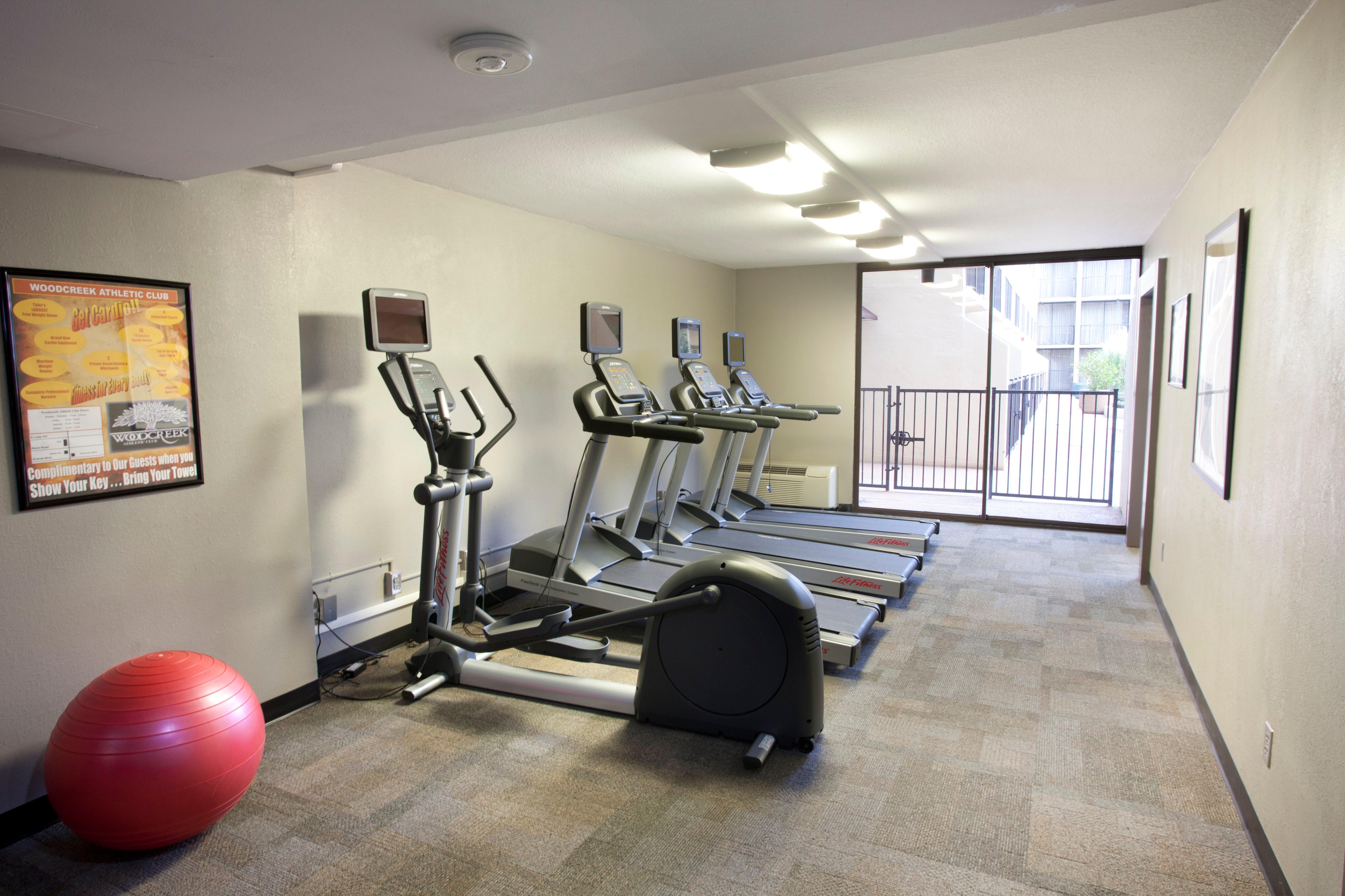 Holiday Inn Tyler - Conference Center By Ihg Exteriör bild