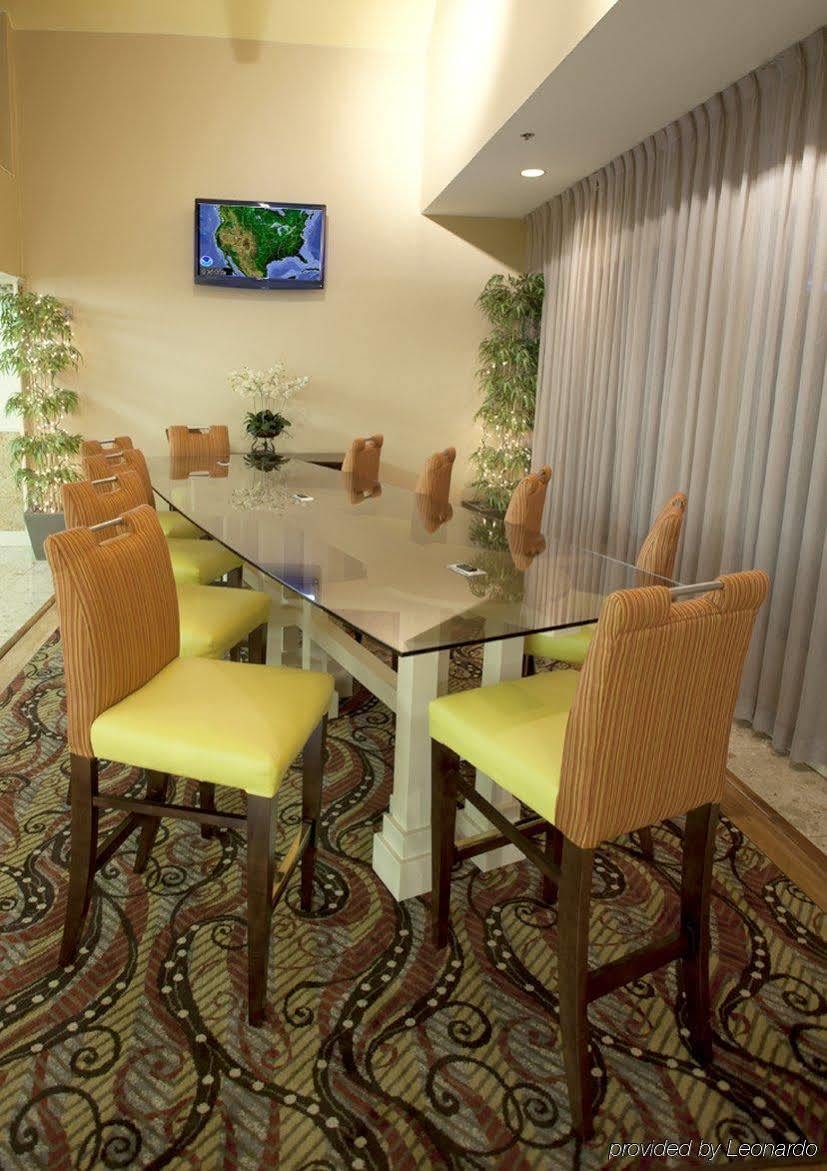 Holiday Inn Tyler - Conference Center By Ihg Exteriör bild